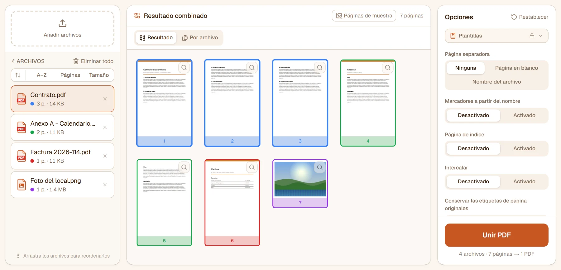Unir PDF con cuatro archivos cargados: la lista de archivos a la izquierda, el resultado unido en el centro y las opciones a la derecha